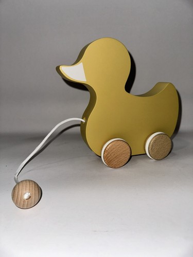 Pull along duck toy hearth - pull-along,